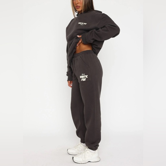 White Fox Boutique Pants - White Fox Offstage Sweatpants, Shadow, Size XL